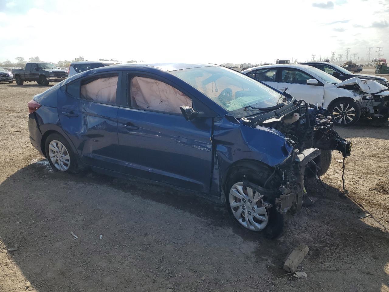 2019 Hyundai Elantra Se - Image 4