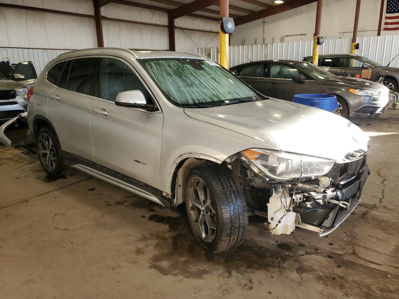 2017 BMW X1 xDrive28I - Фото 4