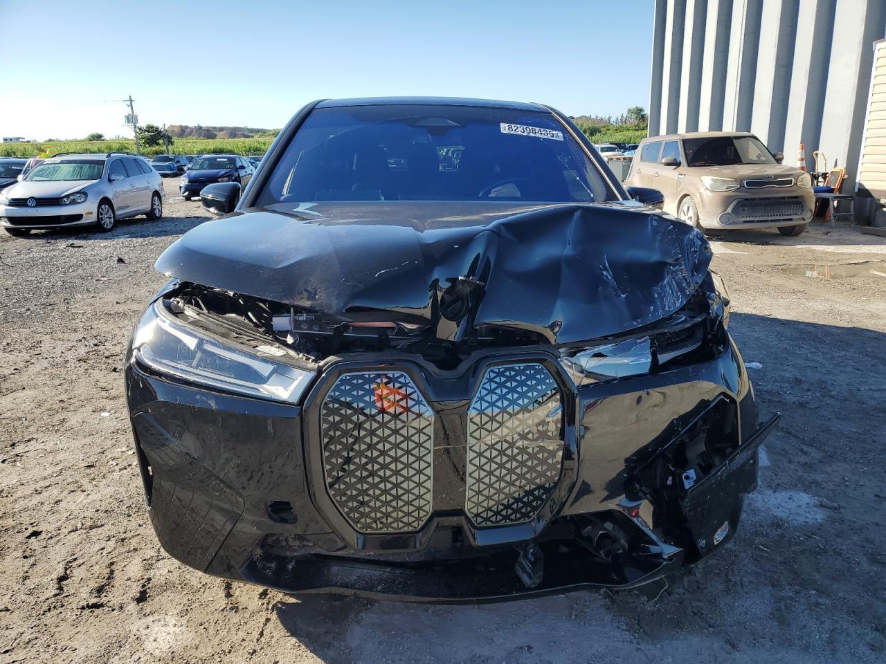 2025 BMW Ix xDrive50 - Image 5