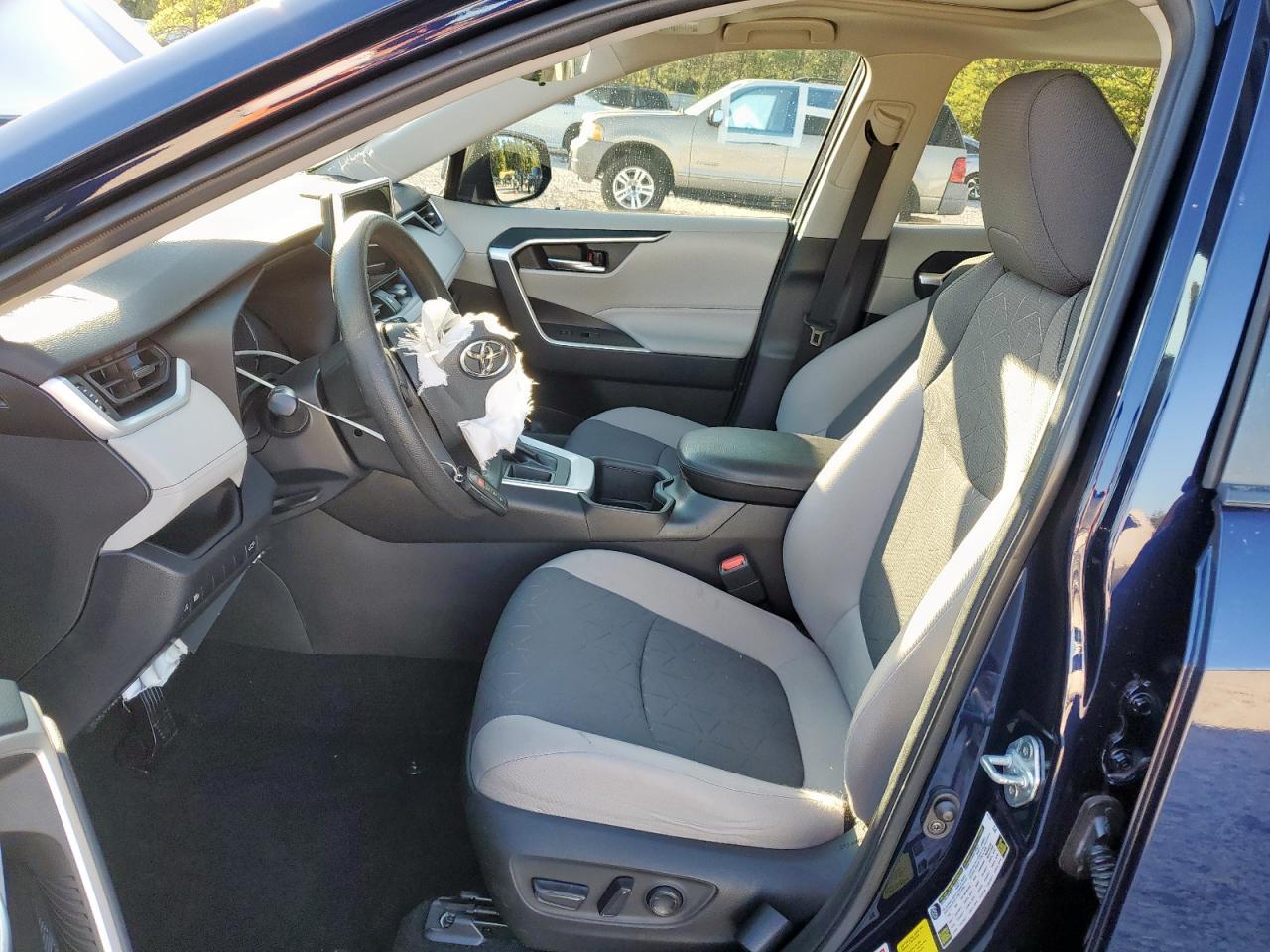 2023 Toyota Rav4 Xle - Image 7