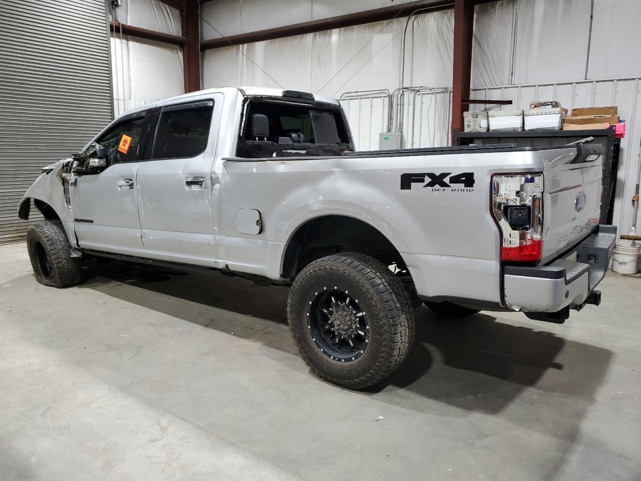 2019 Ford F250 Super Duty - Фото 2