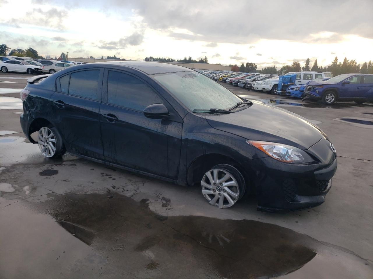 2013 Mazda 3 I - Image 4