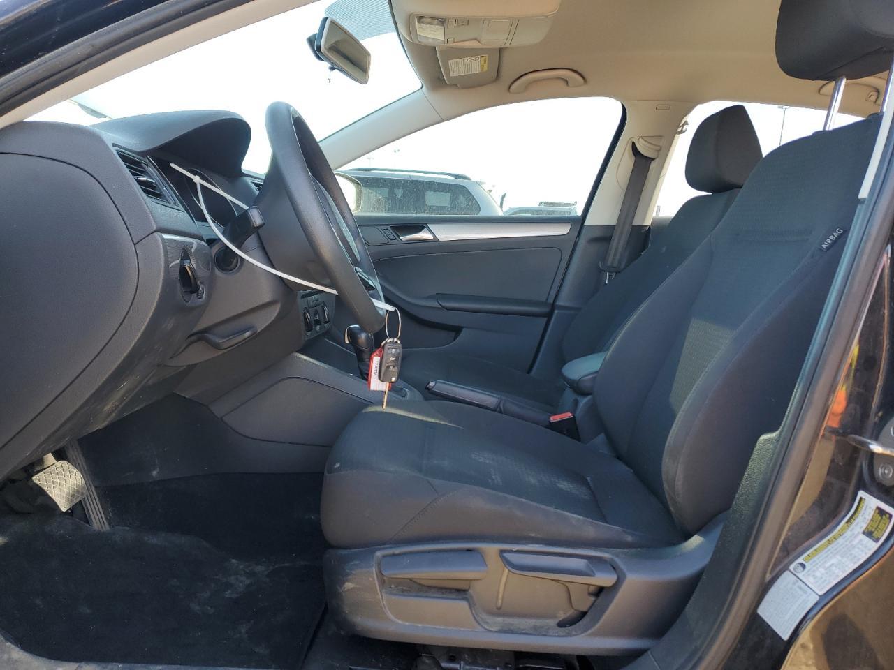 2017 Volkswagen Jetta S - Фото 7