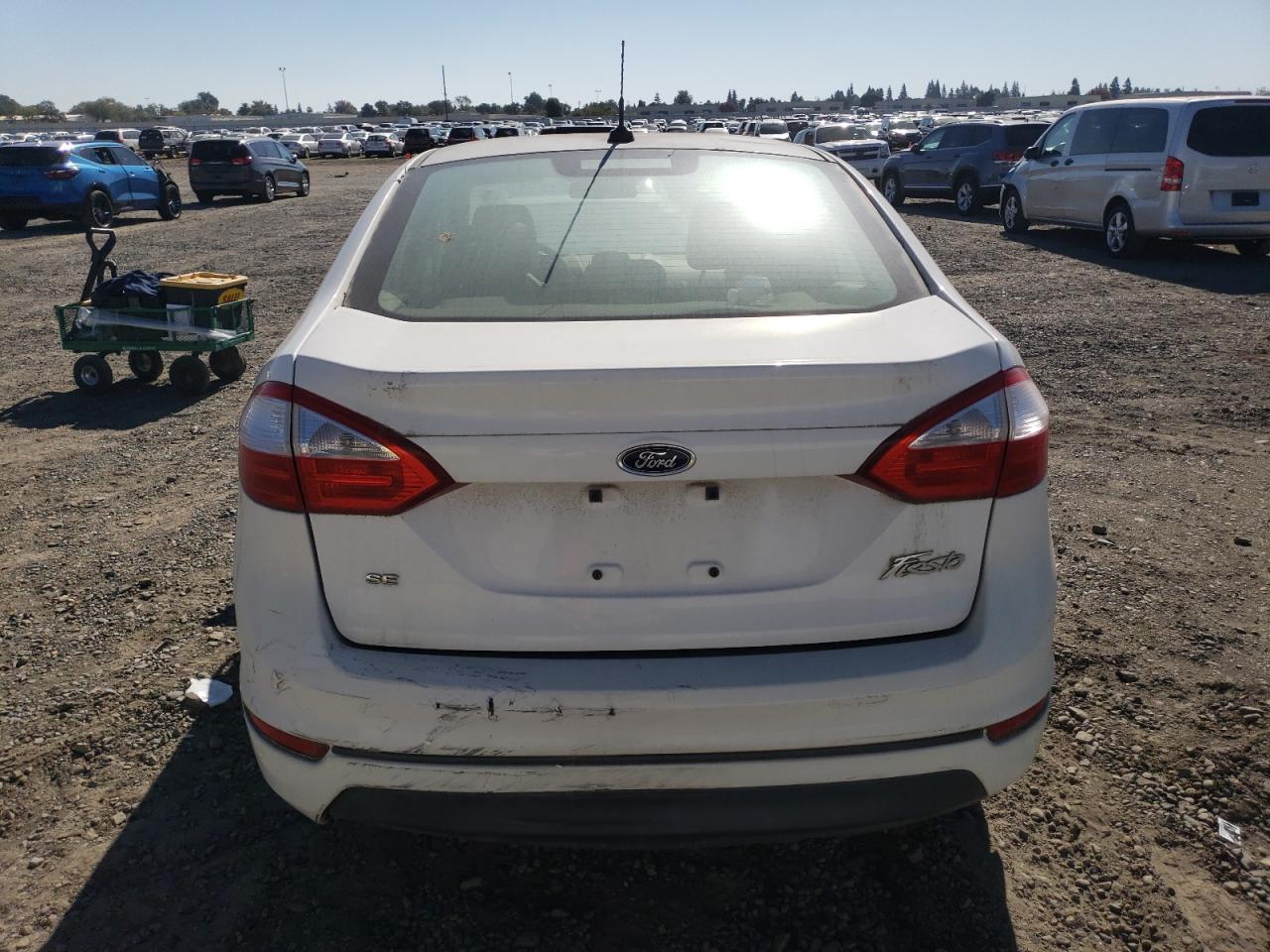 2017 Ford Fiesta Se - Image 6