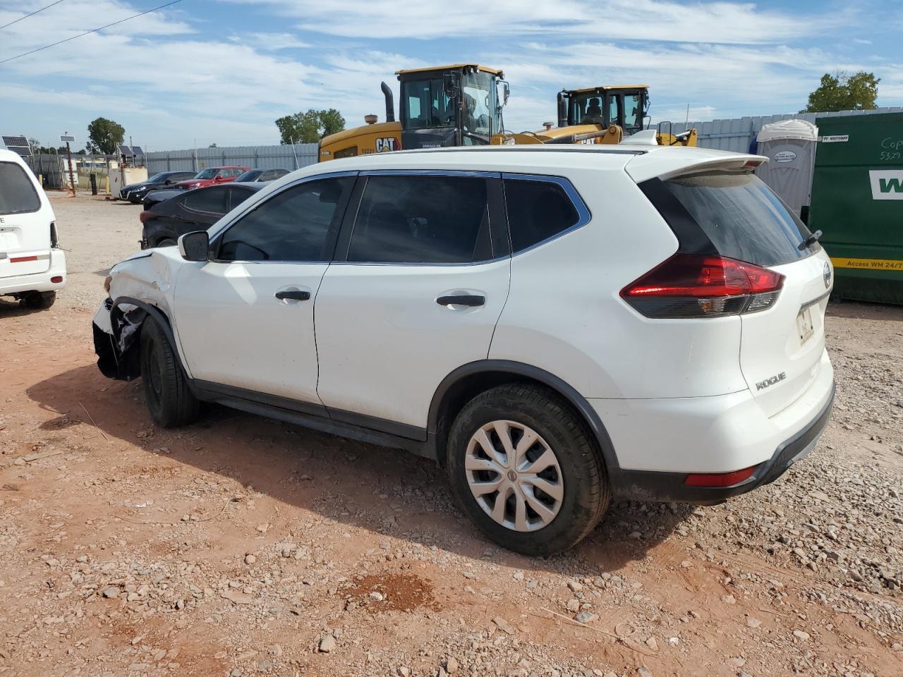 2020 Nissan Rogue S - Фото 2