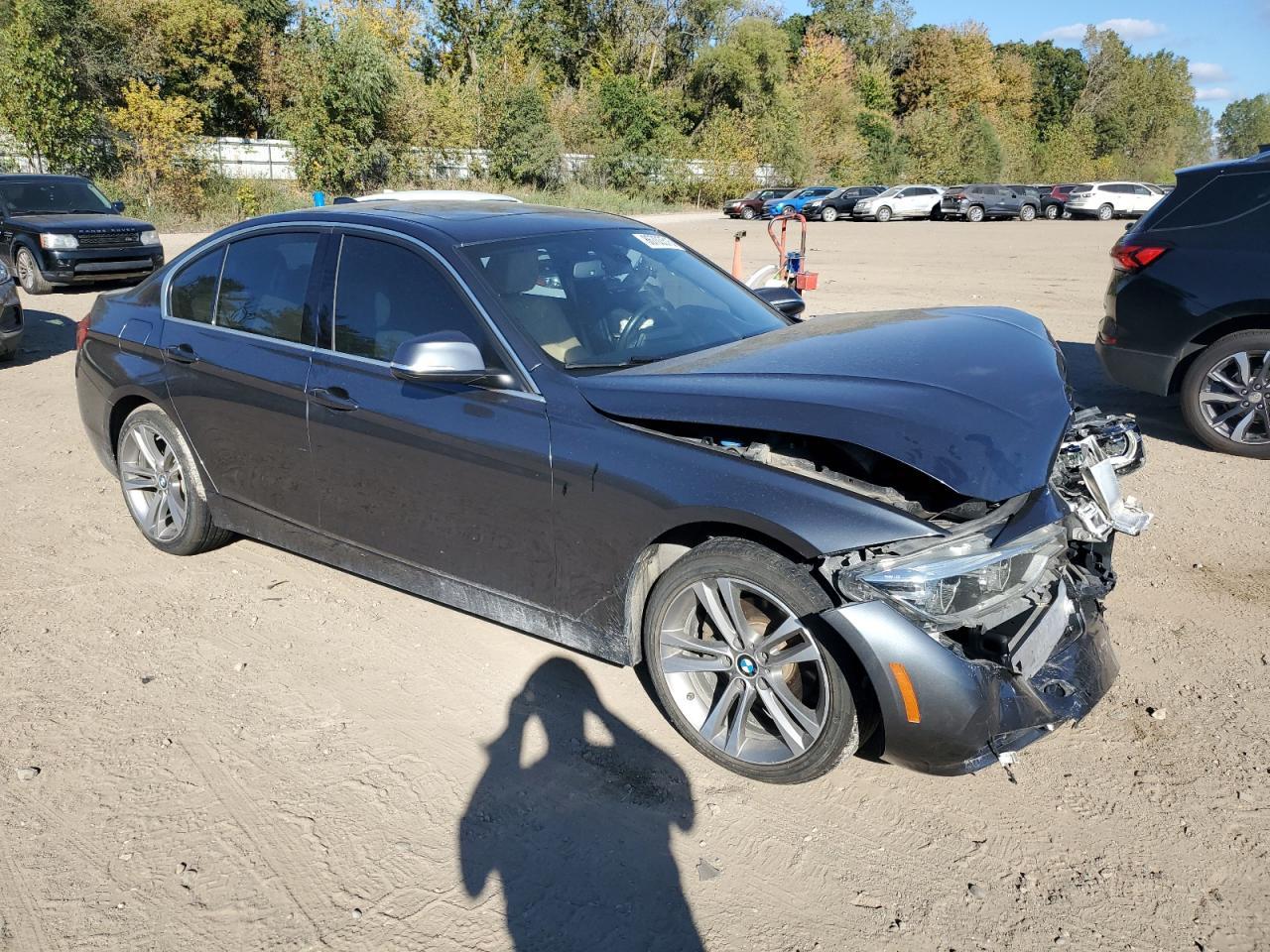 2017 BMW 330 Xi - Фото 4