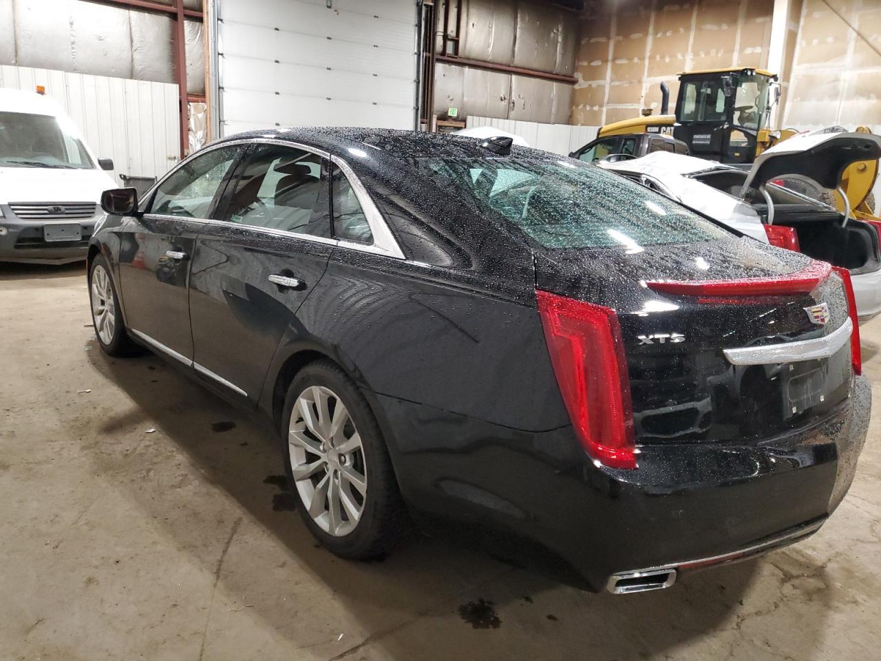 2017 Cadillac Xts Luxury - Image 2