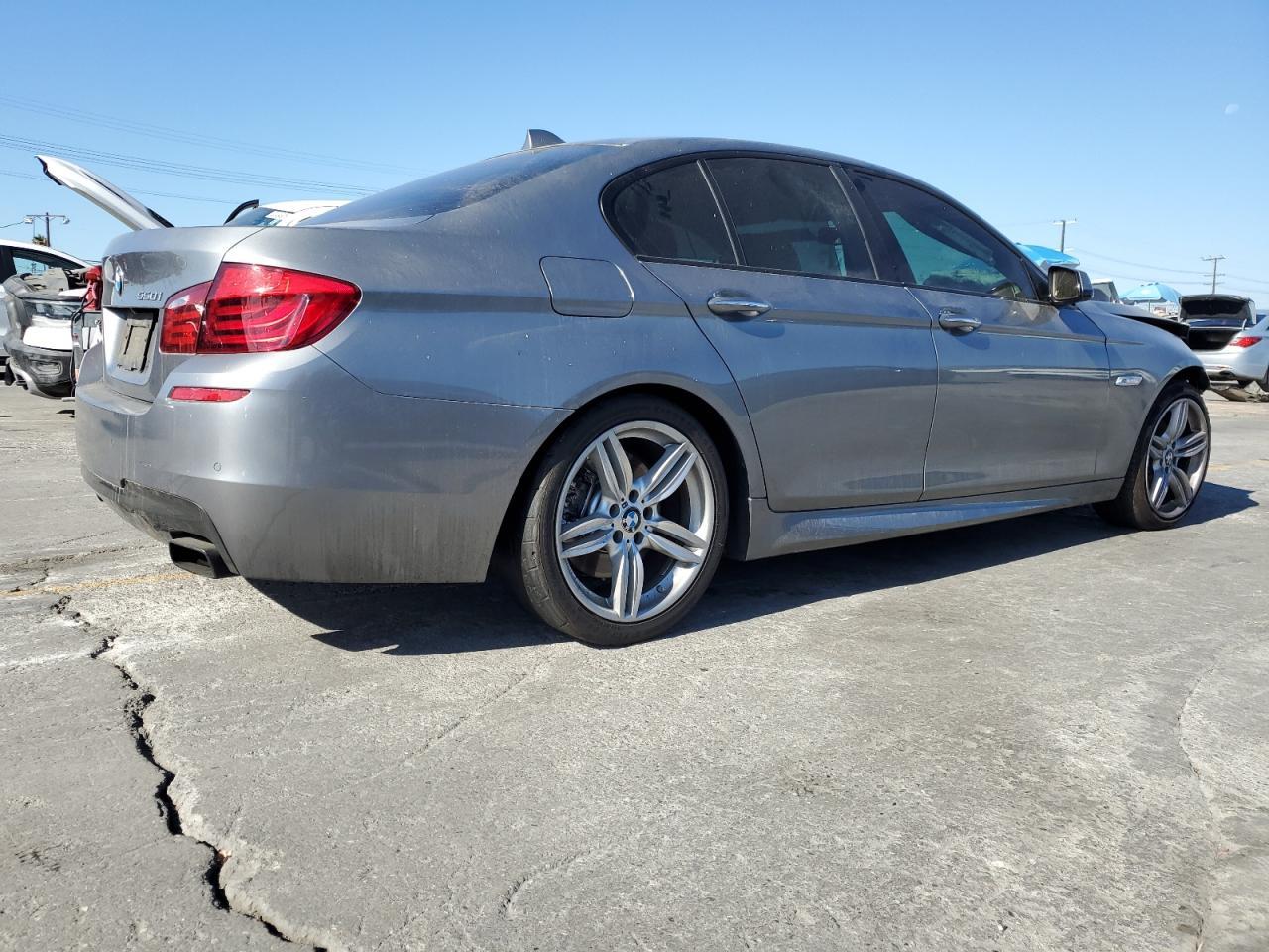 2012 BMW 550 I - Фото 3