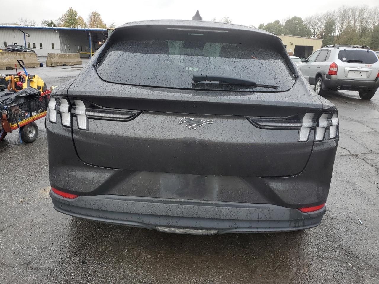 2022 Ford Mustang Mach-E Select - Фото 6