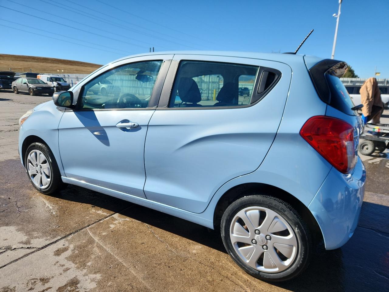 2016 Chevrolet Spark Ls - Фото 2