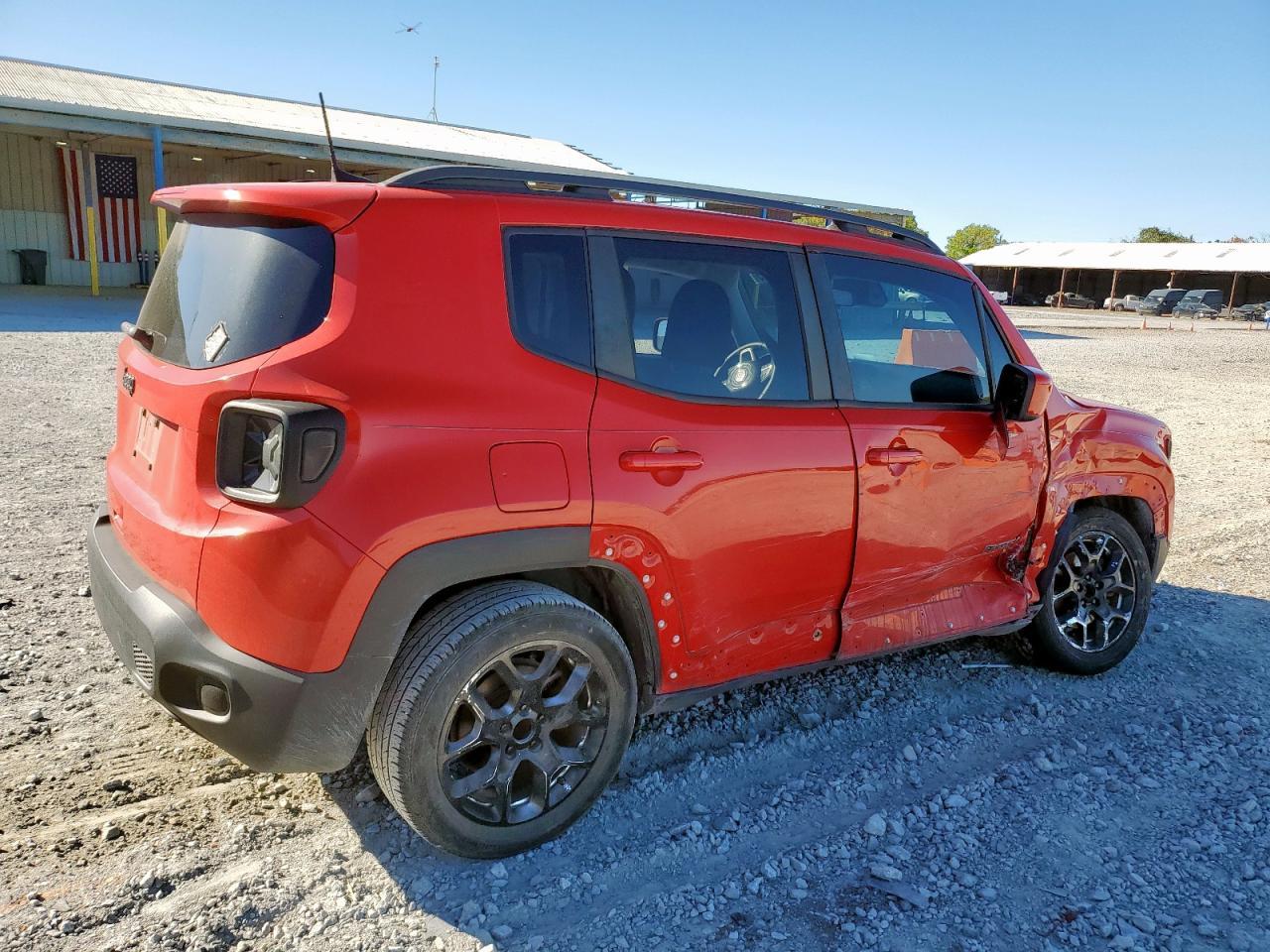 2018 Jeep Renegade Latitude - Image 3
