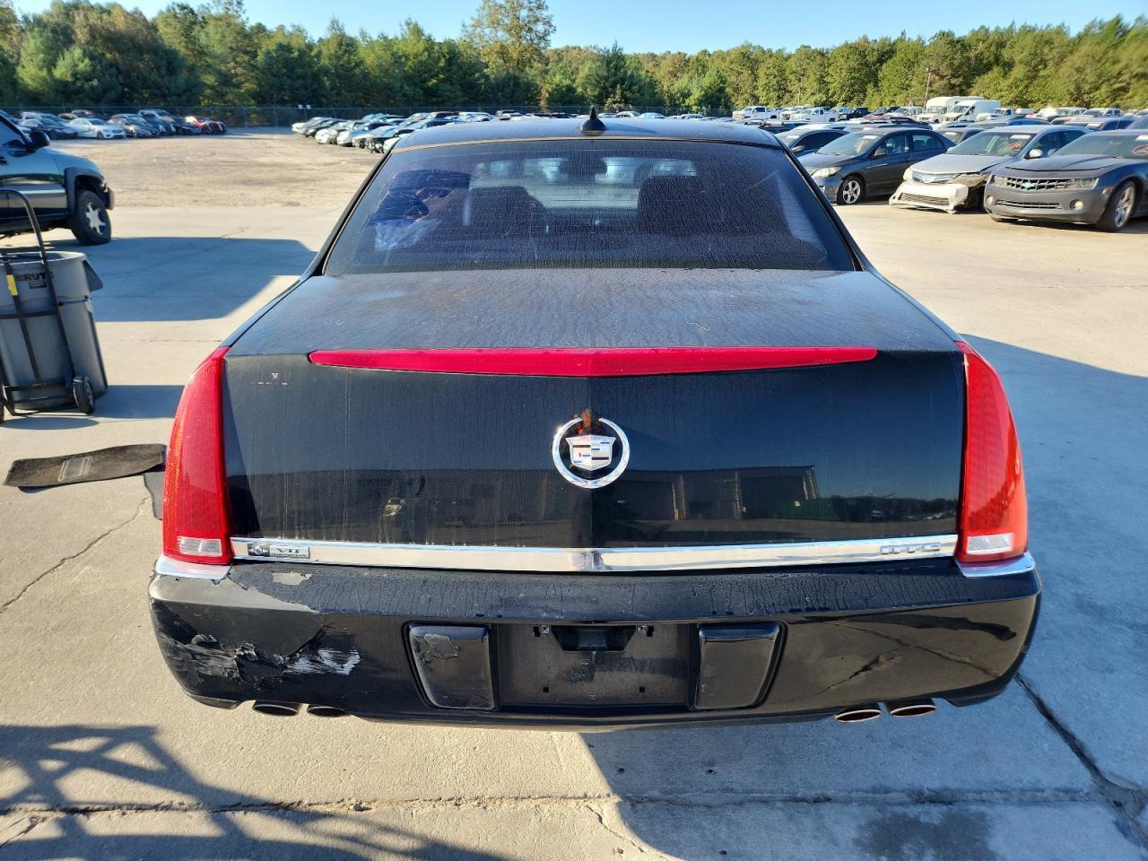 2010 Cadillac Dts - Фото 6