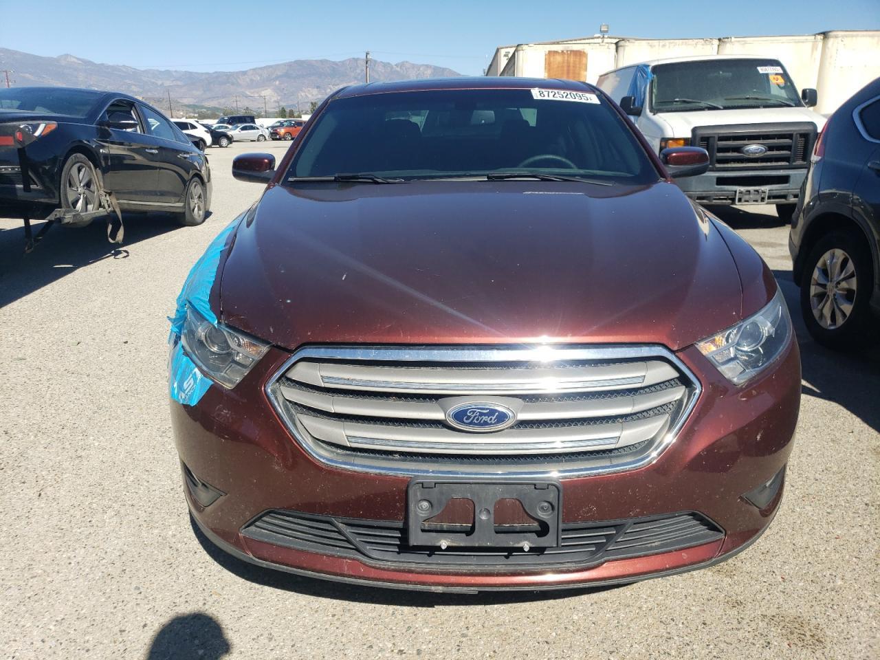2015 Ford Taurus Sel - Image 5