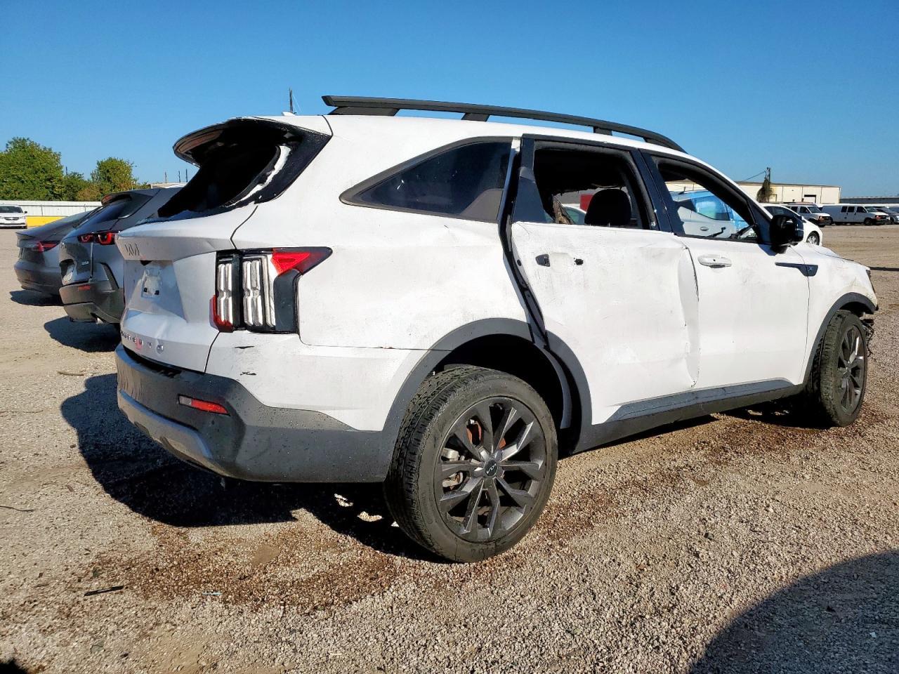 2022 Kia Sorento Sx - Image 3