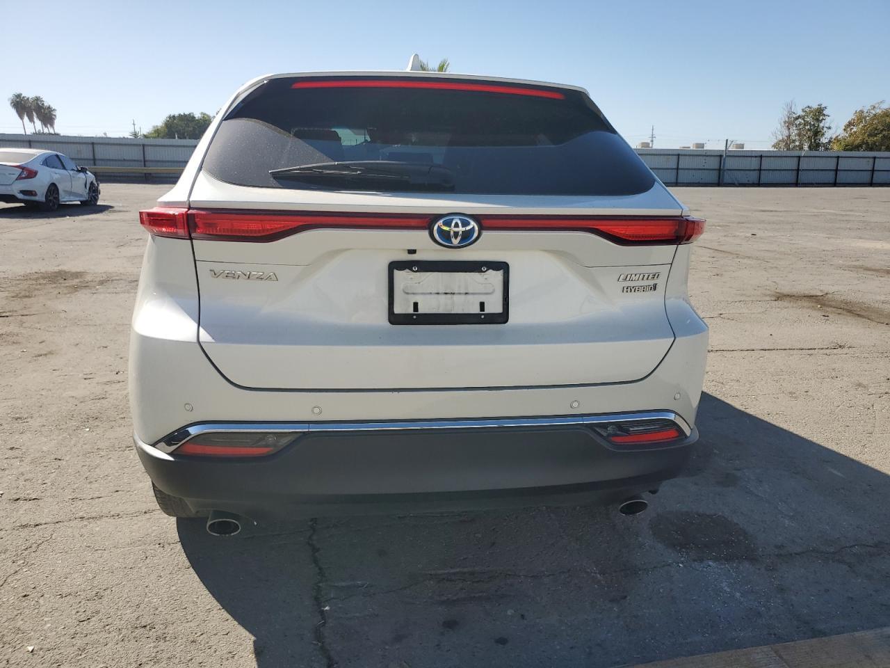 2021 Toyota Venza Le - Image 6