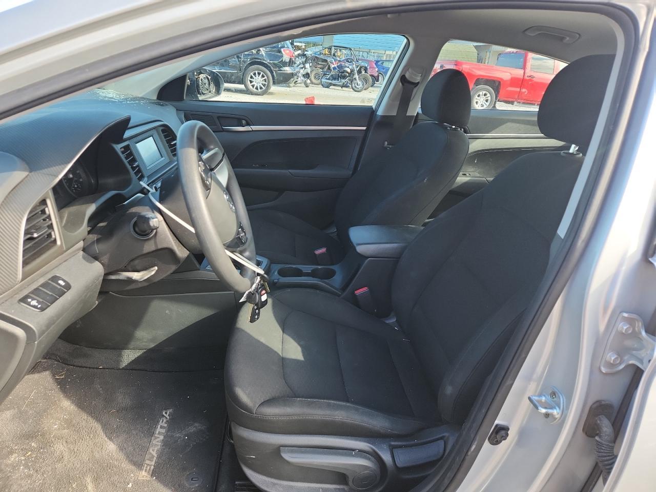 2019 Hyundai Elantra Se - Фото 7