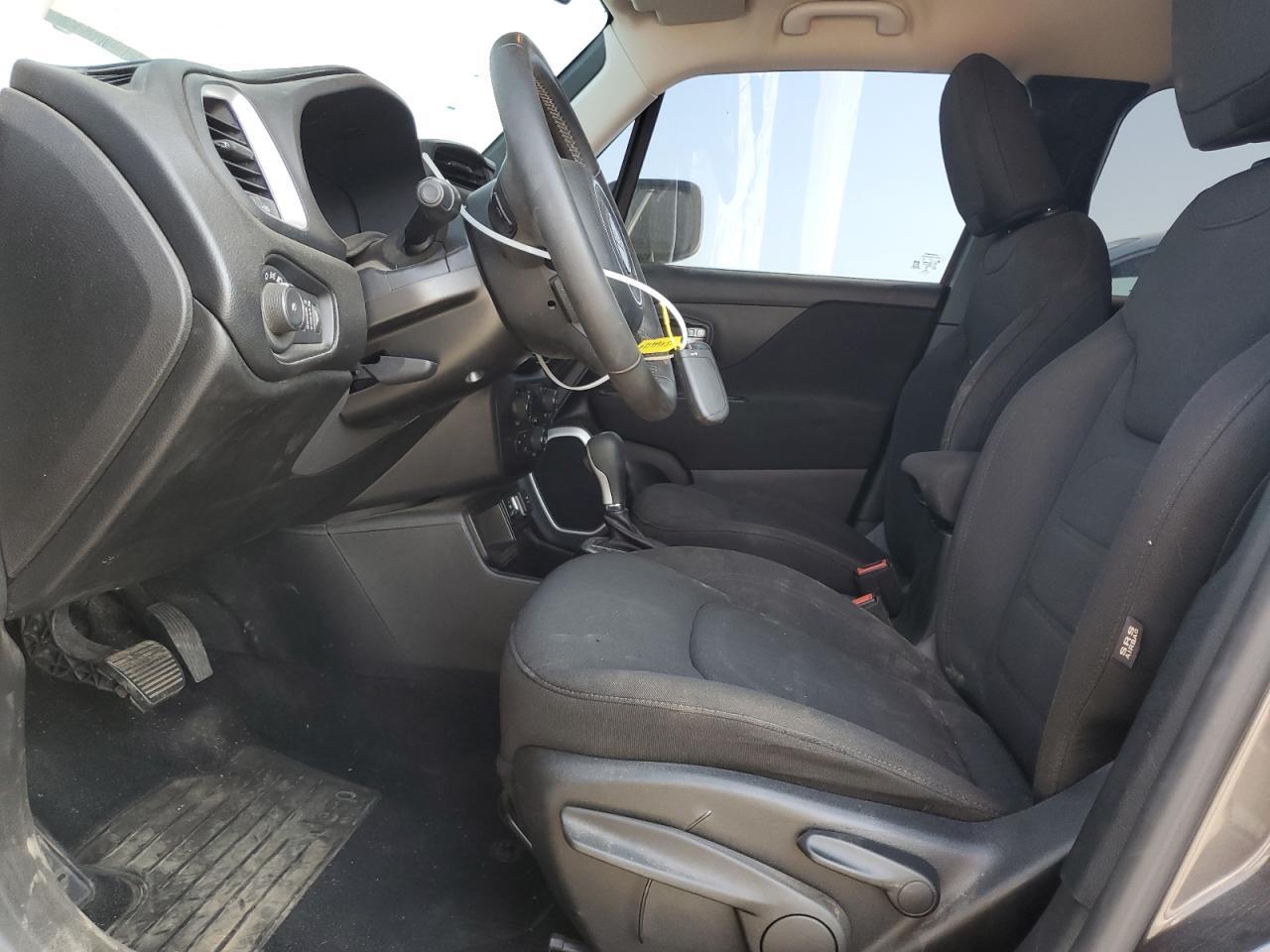 2020 Jeep Renegade Latitude - Фото 7