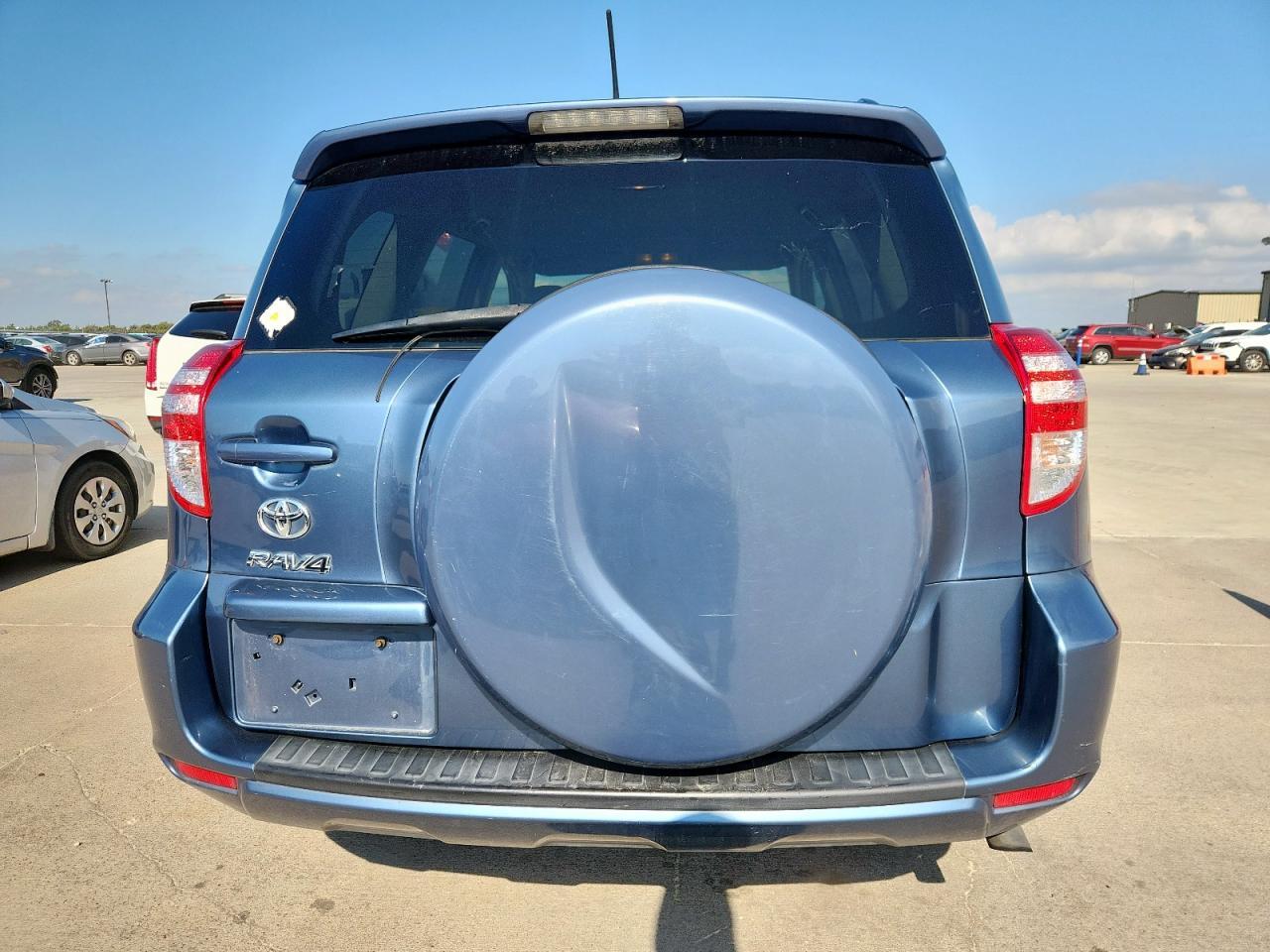 2011 Toyota Rav4 - Image 6