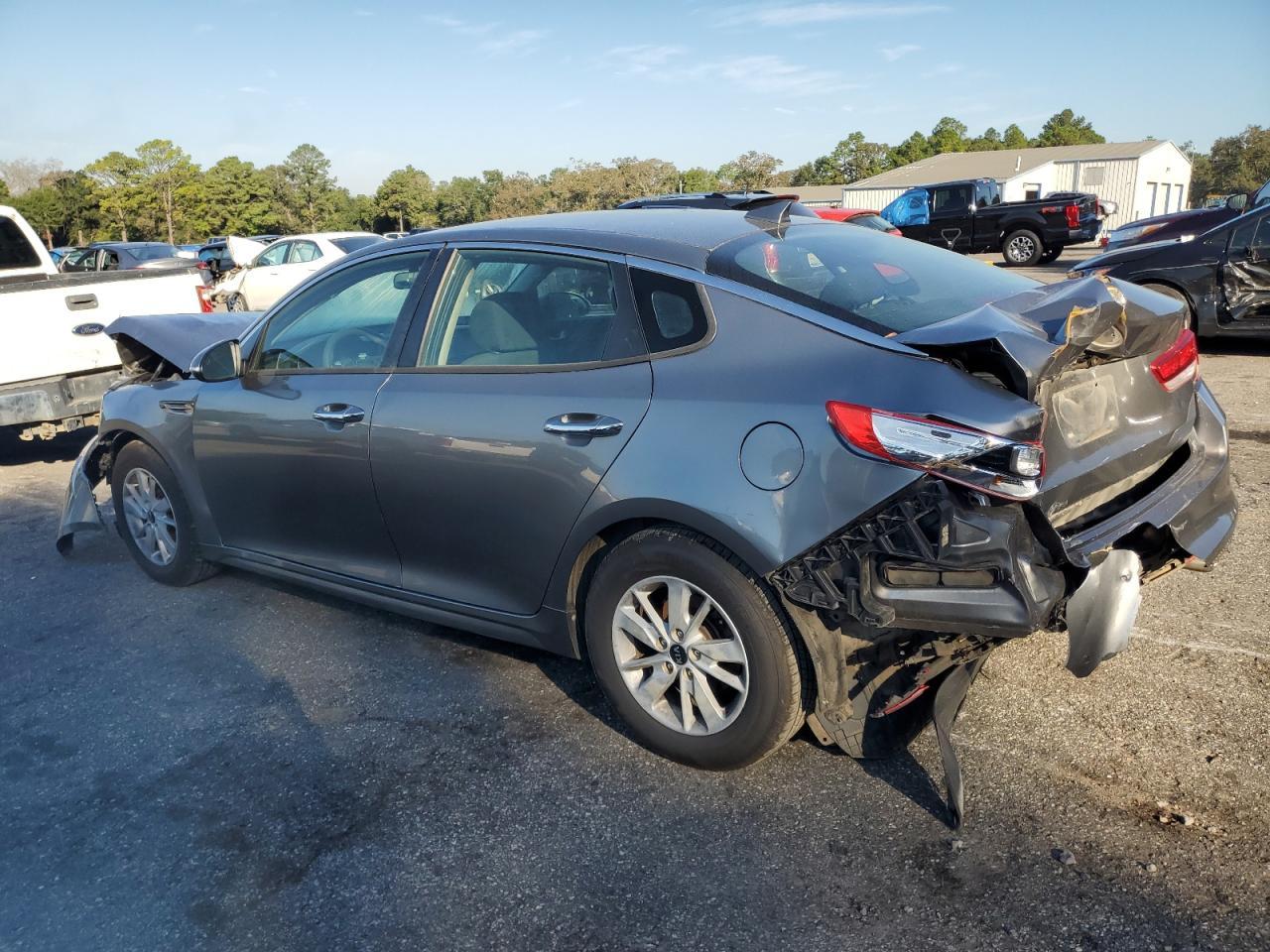 2018 Kia Optima Lx - Фото 2