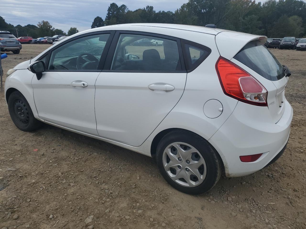 2014 Ford Fiesta S - Фото 2