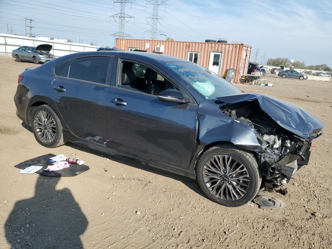 2022 Kia Forte Gt Line - Фото 4