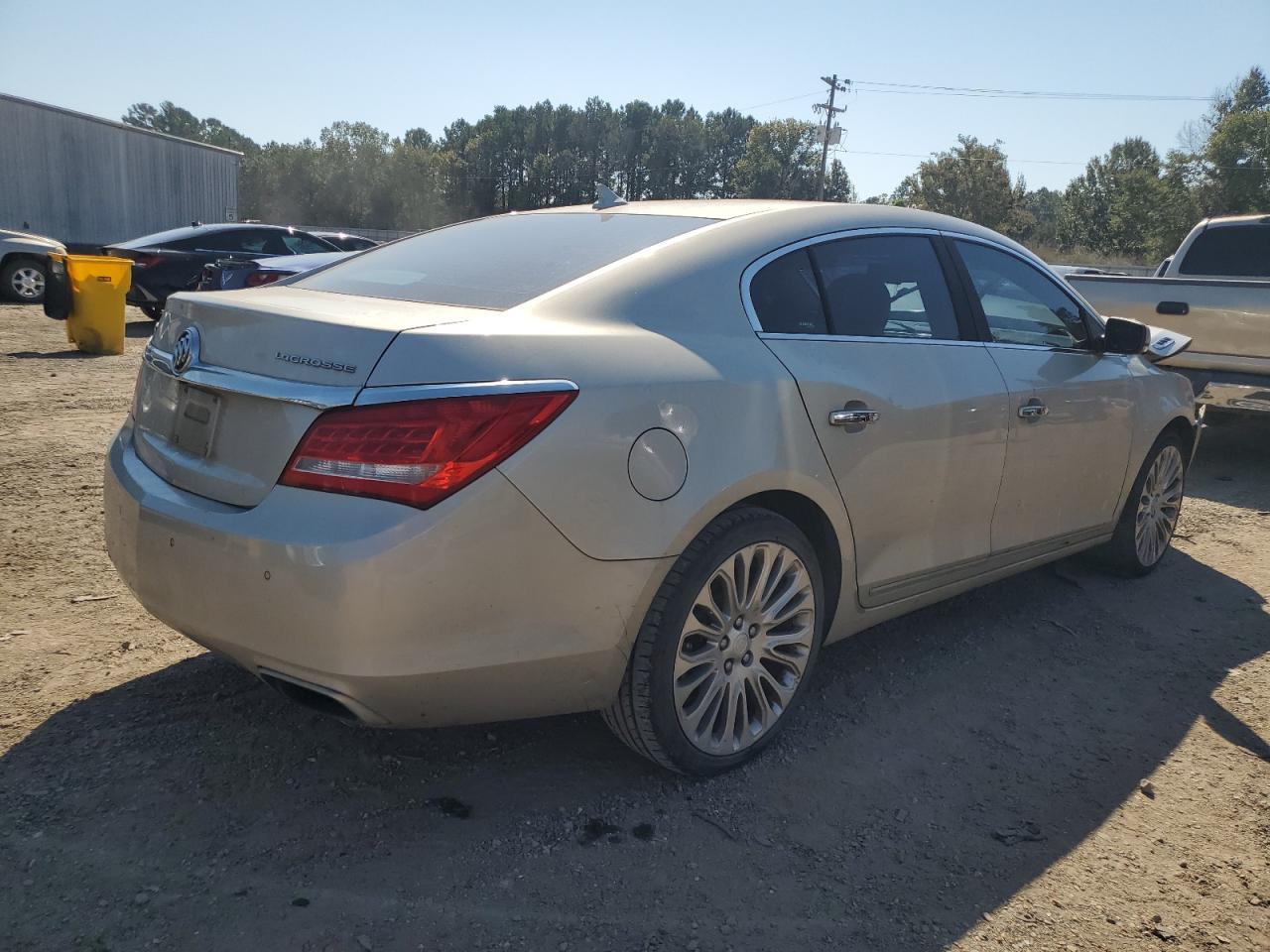 2014 Buick Lacrosse Touring - Image 3