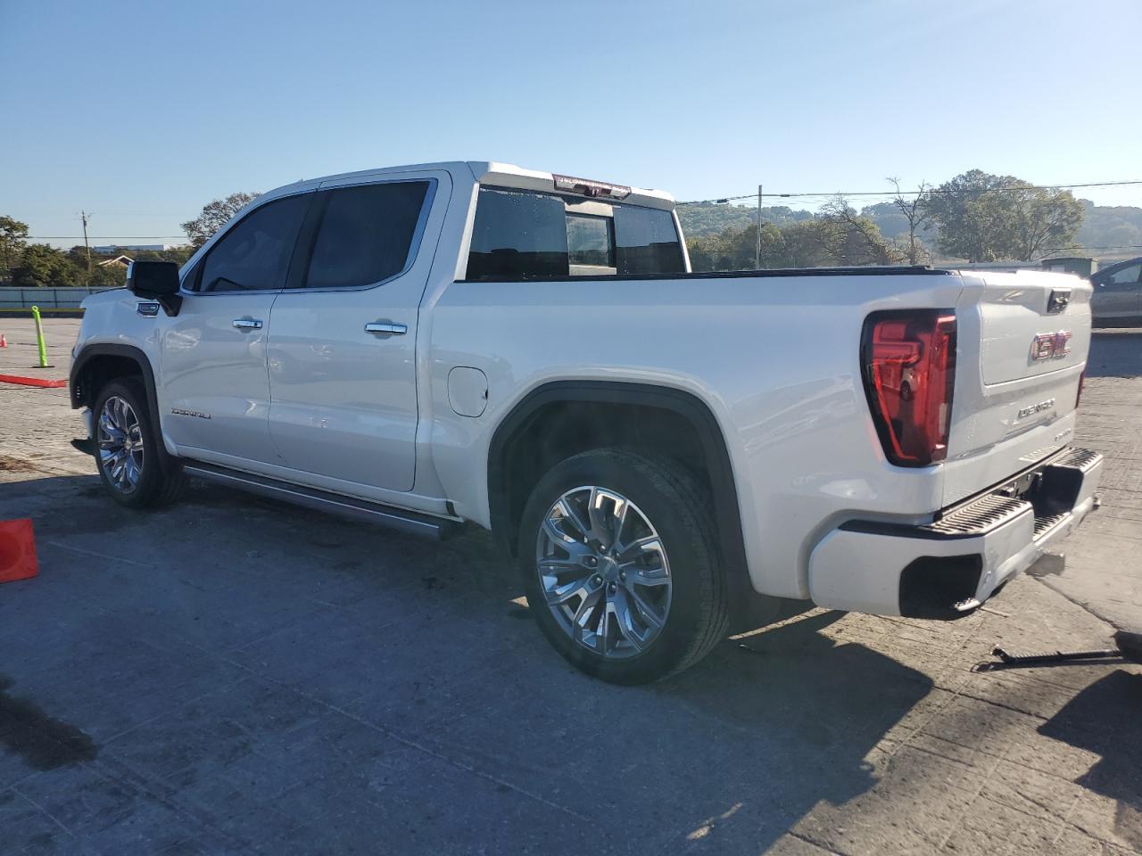 2023 GMC Sierra K1500 Denali - Image 2