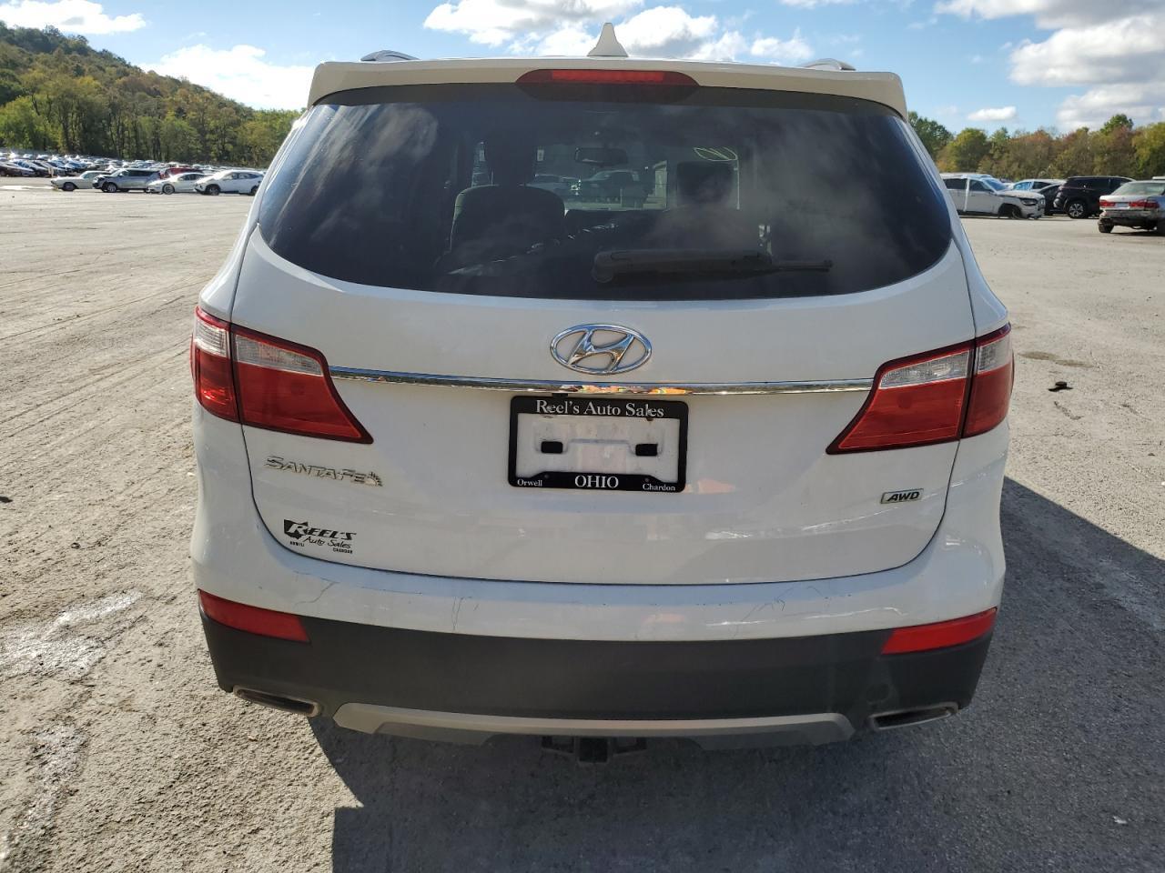 2016 Hyundai Santa Fe Se - Image 6