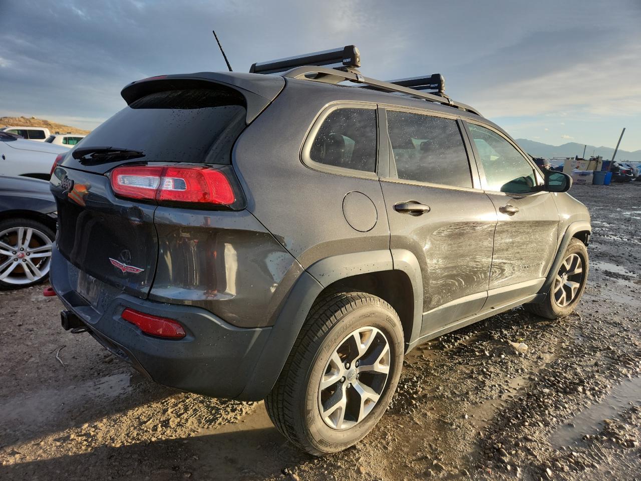2014 Jeep Cherokee Trailhawk - Image 3