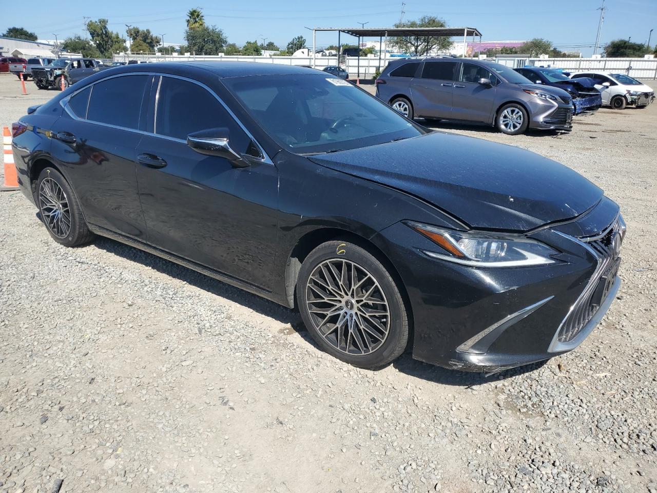 2019 Lexus Es 300H - Image 4
