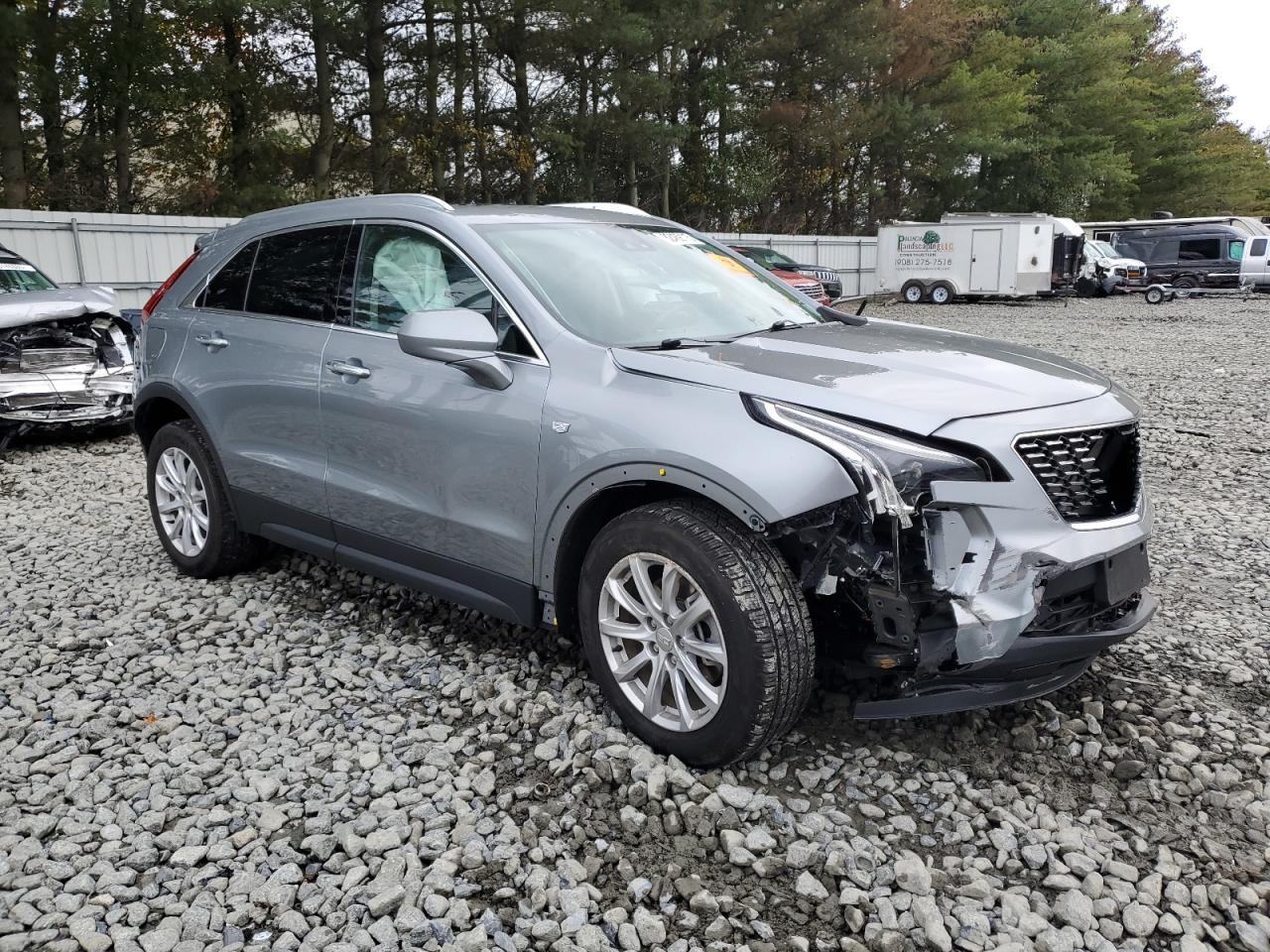 2023 Cadillac Xt4 Luxury - Image 4