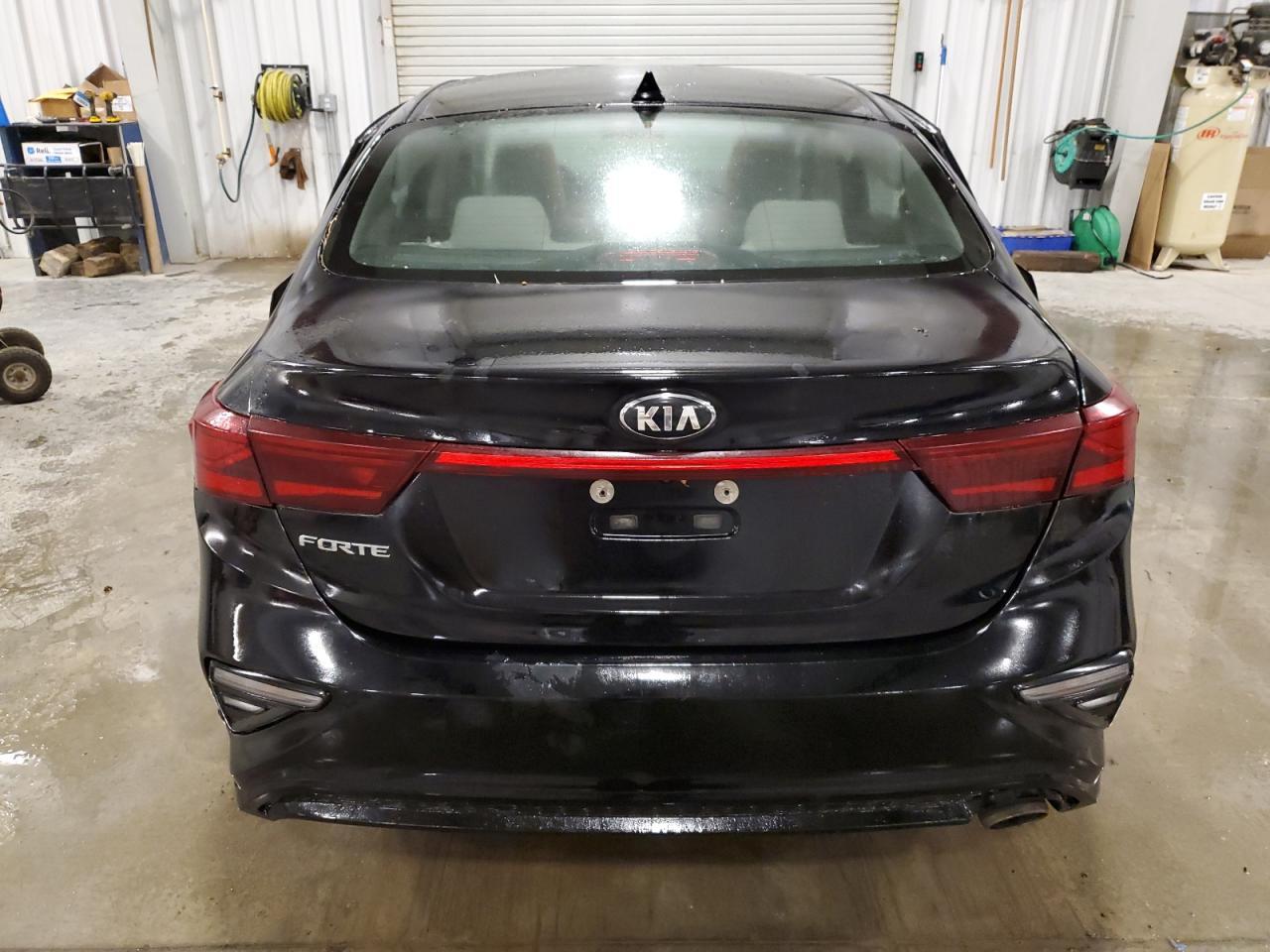 2020 Kia Forte Lxs - Фото 6