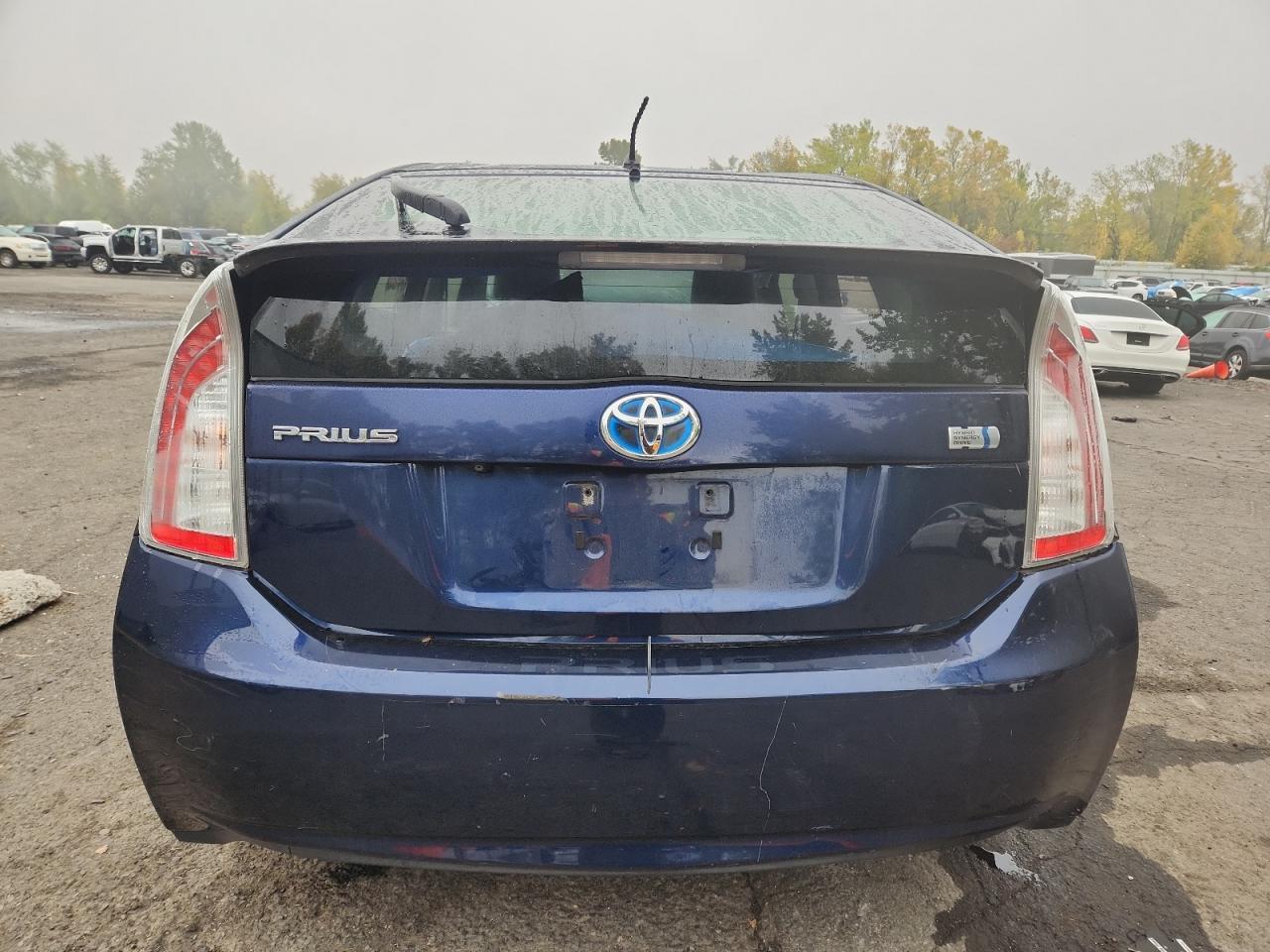 2015 Toyota Prius - Image 6