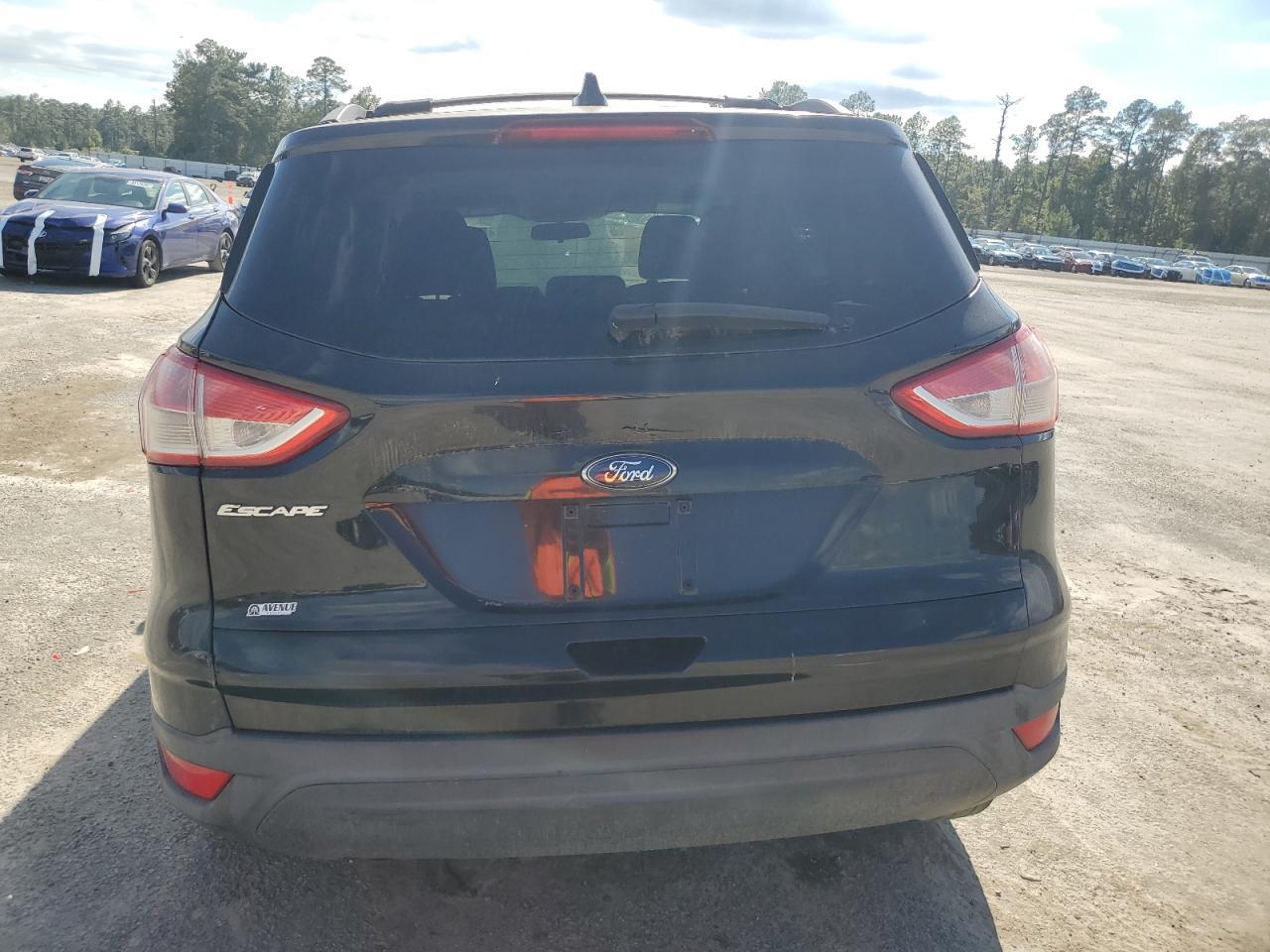 2013 Ford Escape S - Фото 6