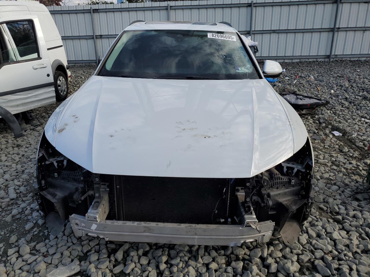 2019 Audi Q8 Premium Plus S-Line - Image 5