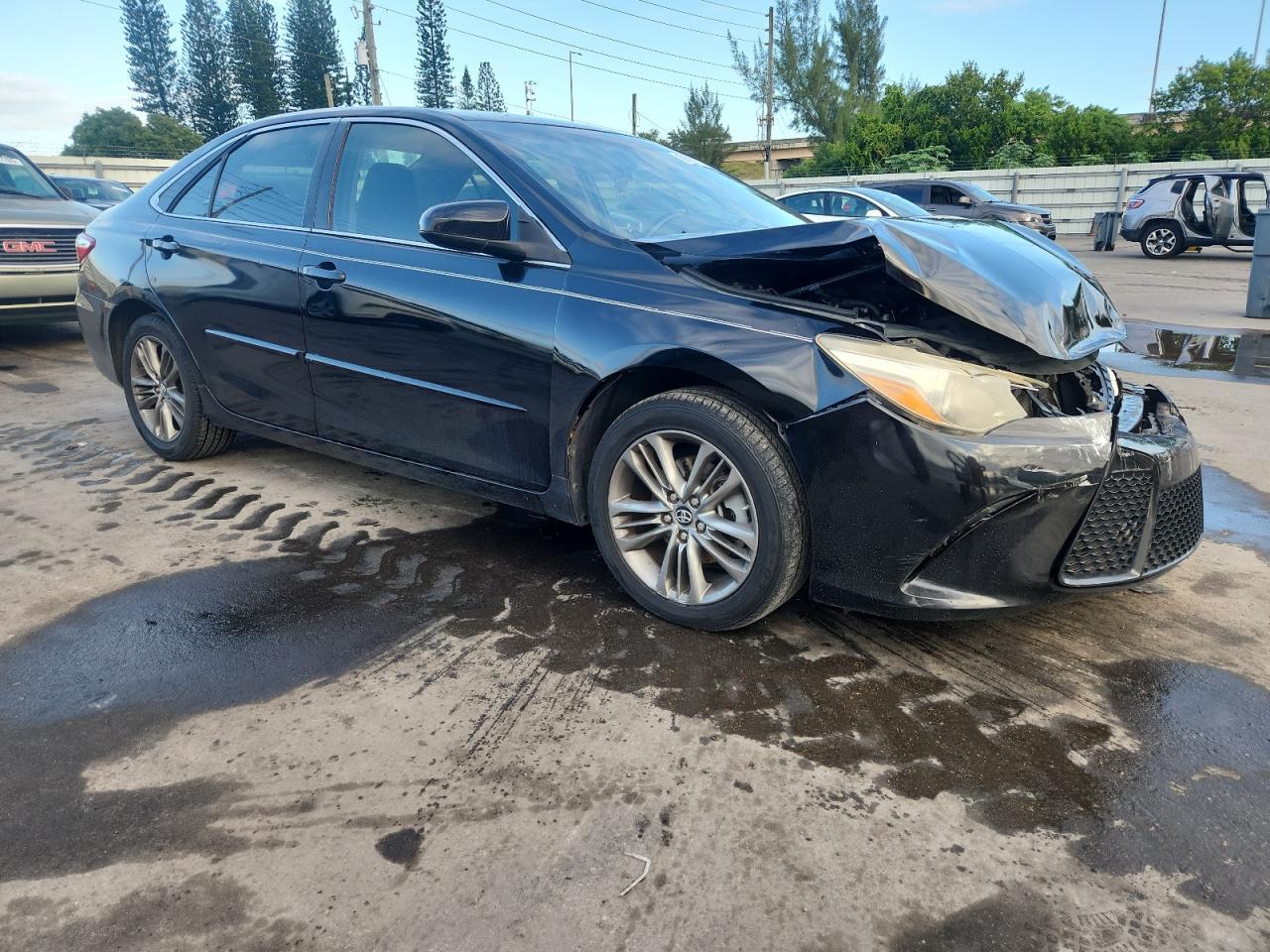 2017 Toyota Camry Le - Фото 4