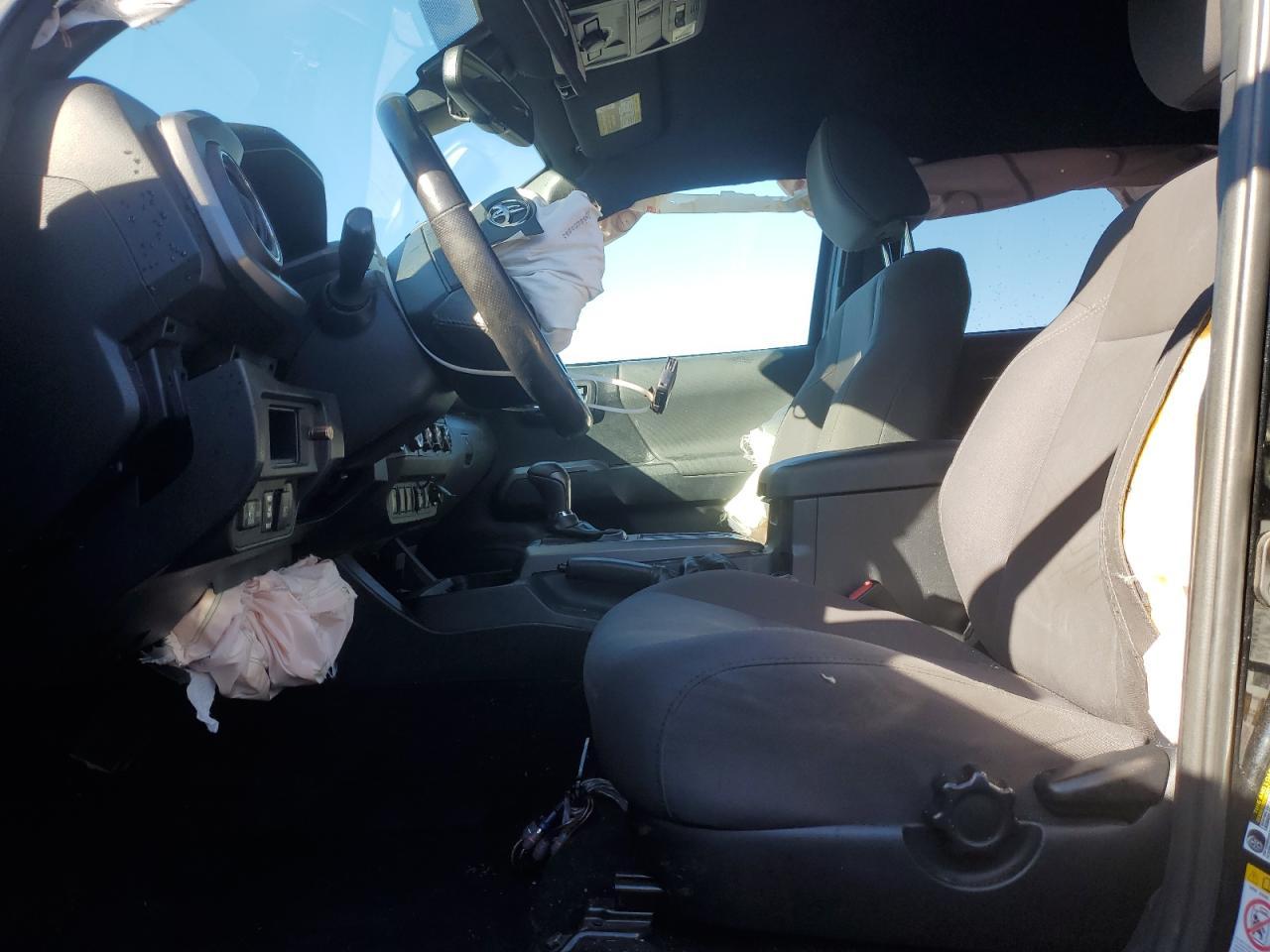 2018 Toyota Tacoma Double Cab - Image 7