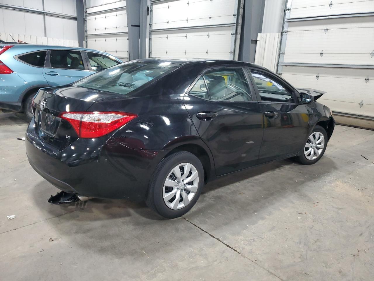 2015 Toyota Corolla L - Фото 3