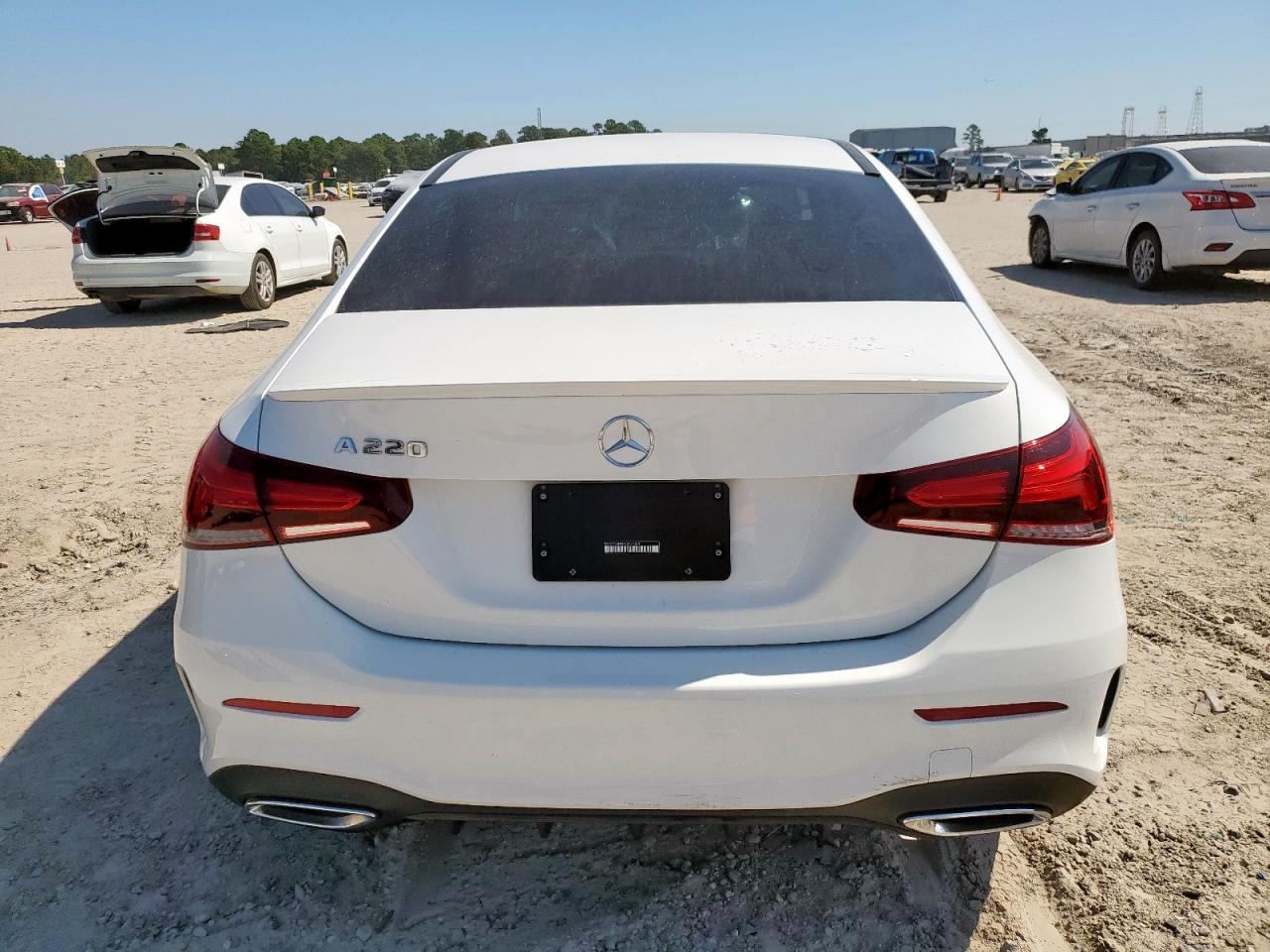 2022 Mercedes-Benz A 220 - Image 6