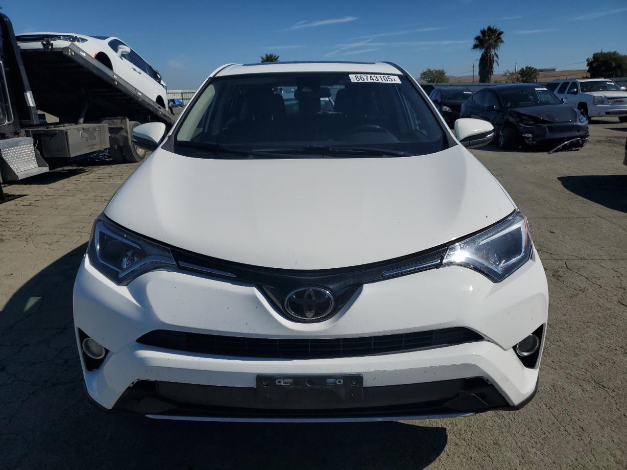 2018 Toyota Rav4 Adventure - Фото 5