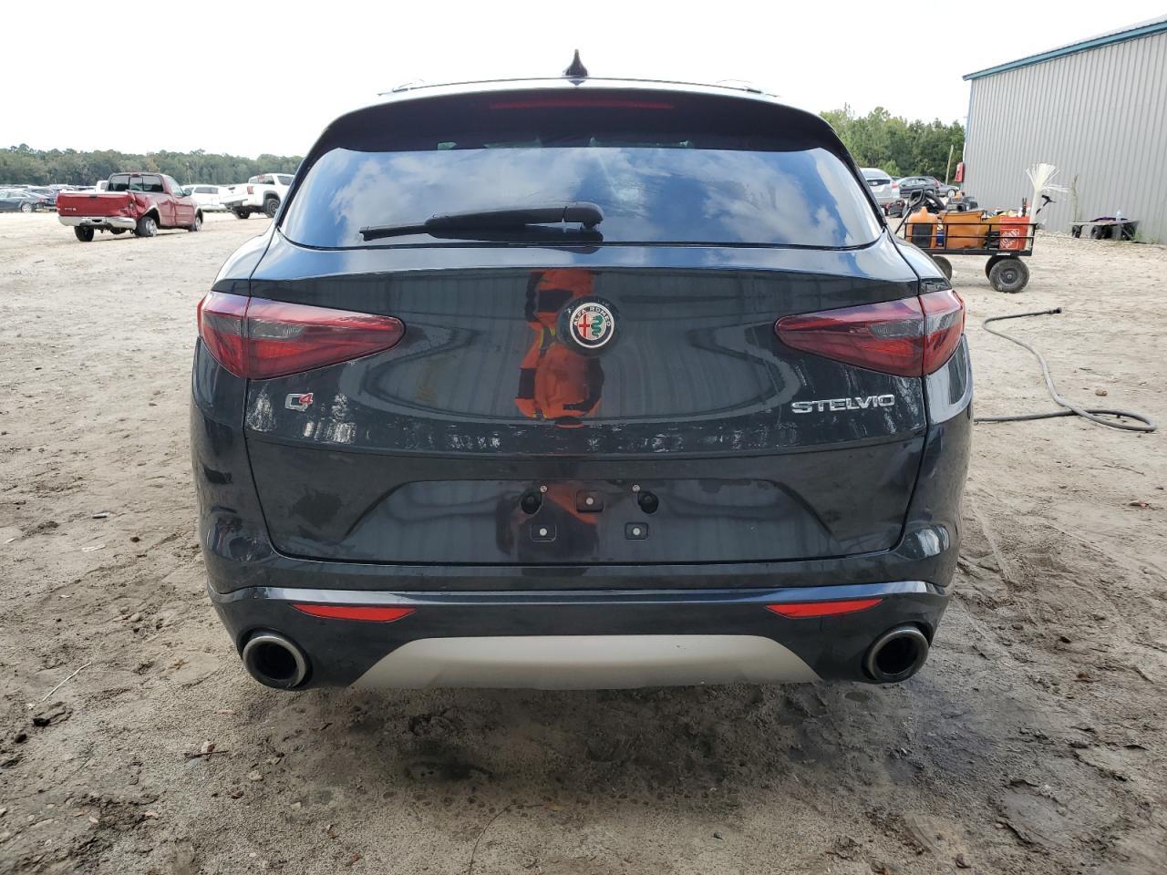 2021 Alfa Romeo Stelvio Ti - Фото 6