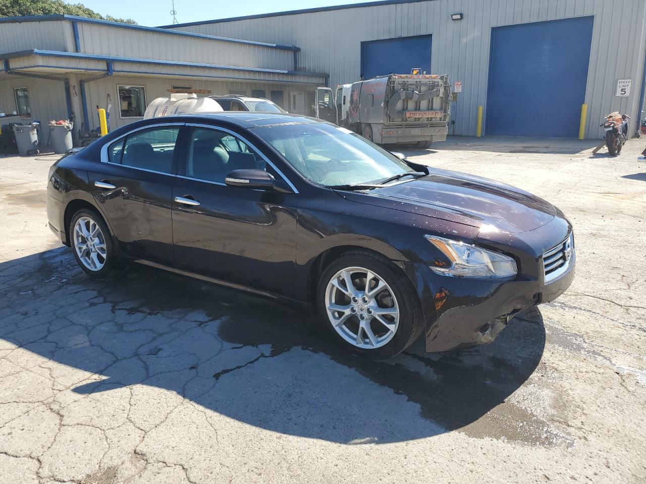 2014 Nissan Maxima S - Image 4