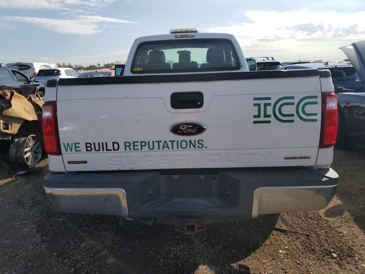 2016 Ford F250 Super Duty - Фото 6