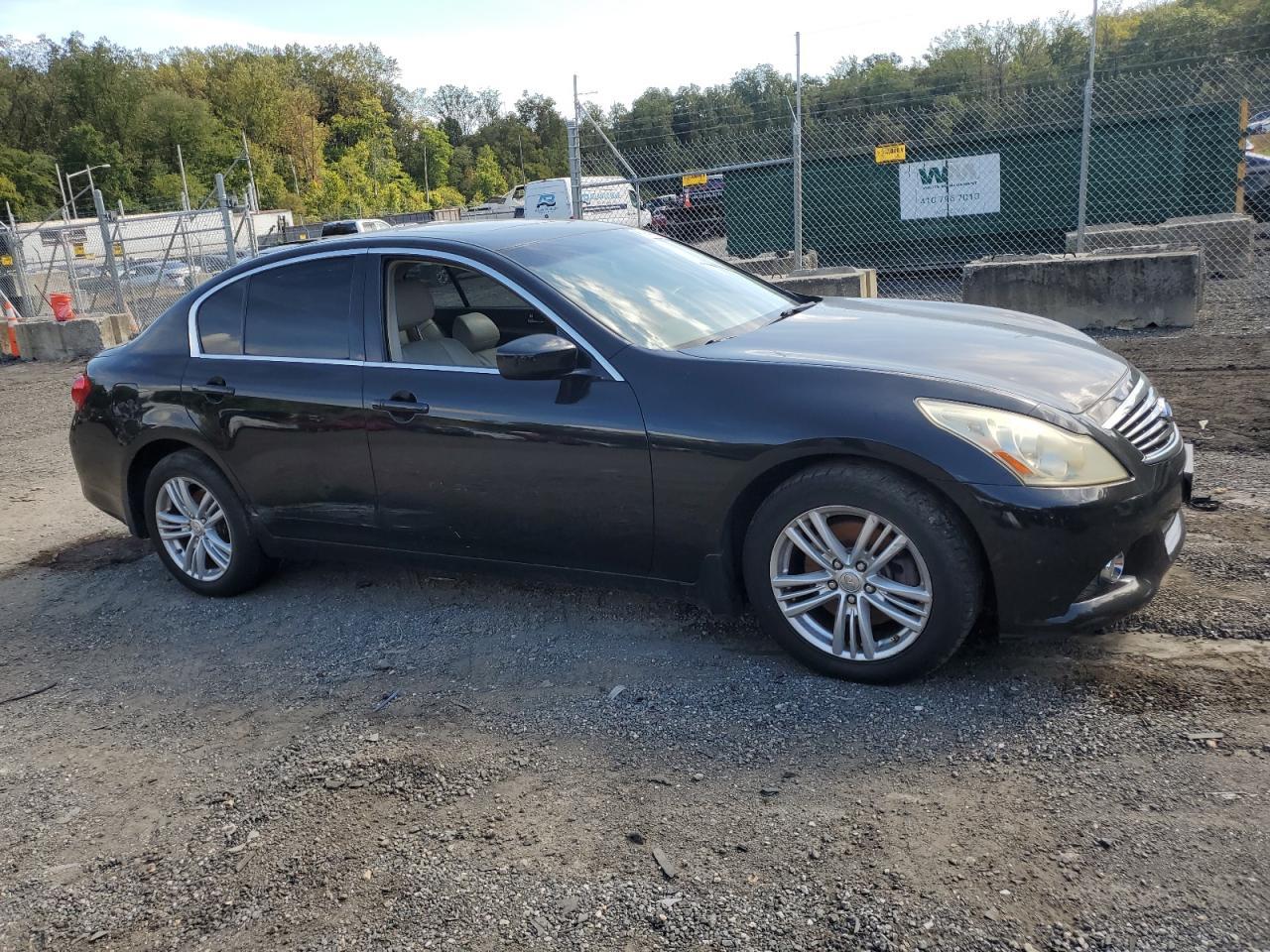 2013 Infiniti G37 - Image 4