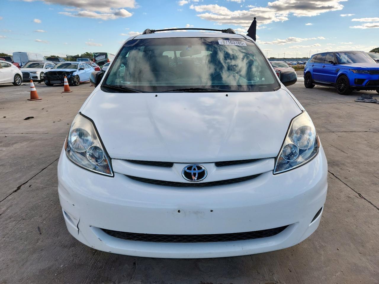 2006 Toyota Sienna Le 8 Passenger - Image 5