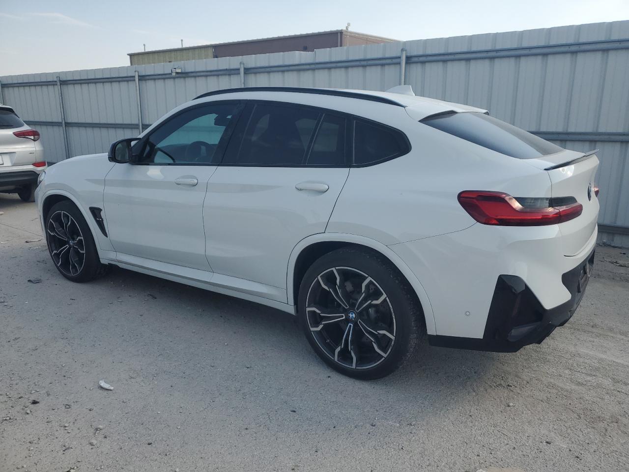 2023 BMW X4 M - Фото 2
