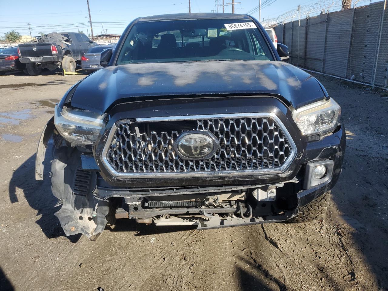 2018 Toyota Tacoma Double Cab - Image 5