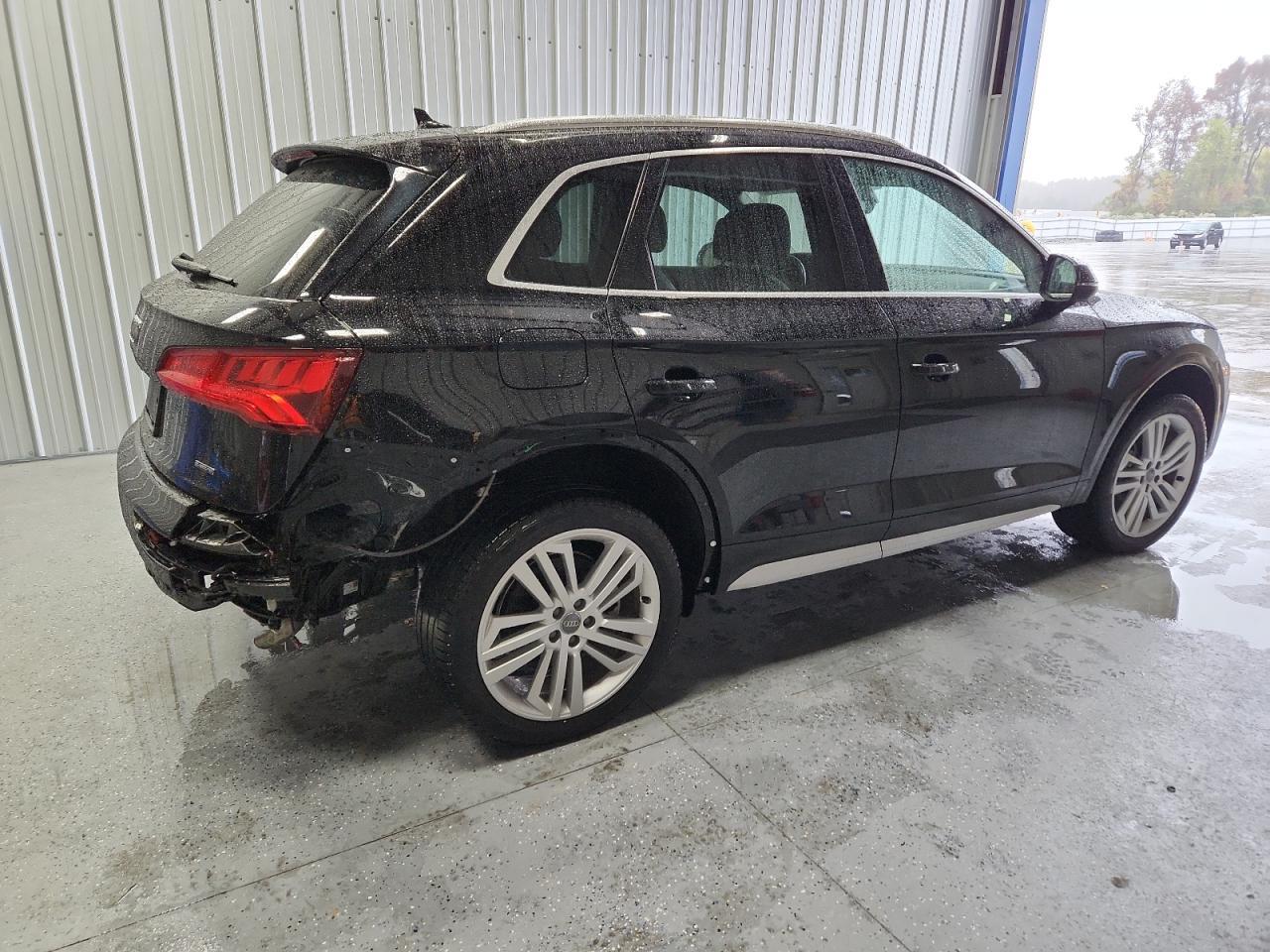 2020 Audi Q5 Premium Plus - Image 3