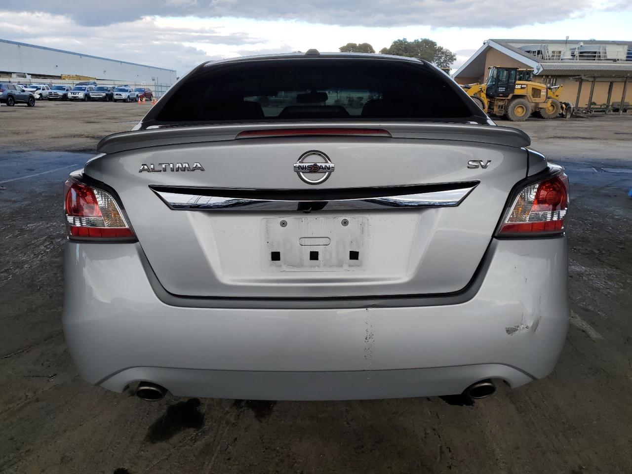 2015 Nissan Altima 2.5 - Фото 6