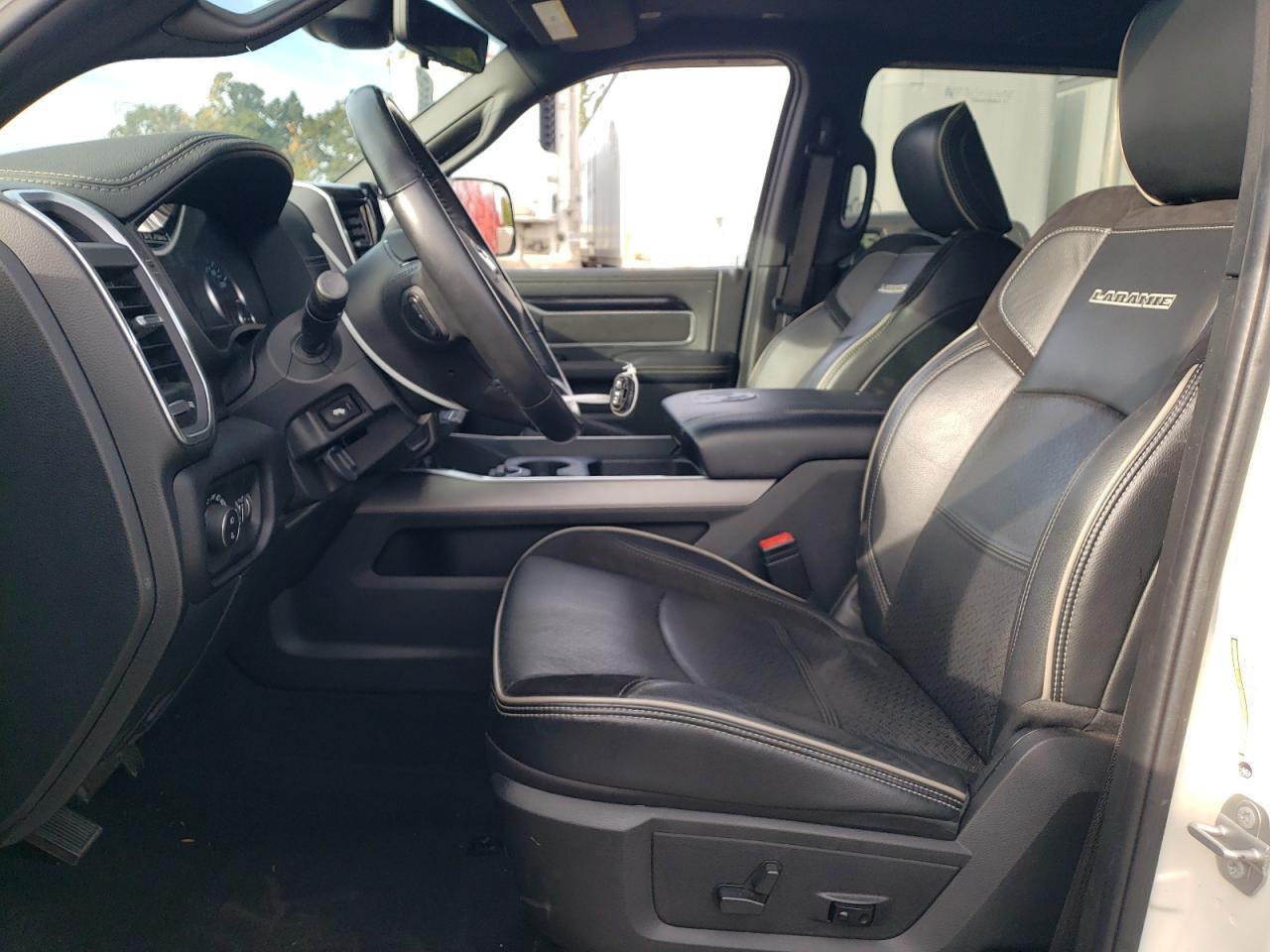 2021 Ram 3500 Laramie - Фото 7